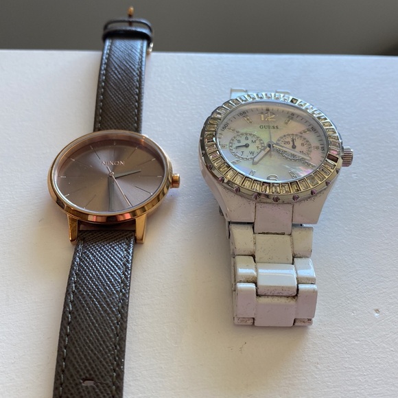 2 watches - Picture 2 of 6
